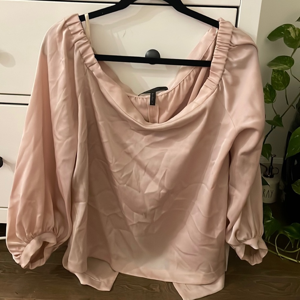 BCBG off the shoulder top